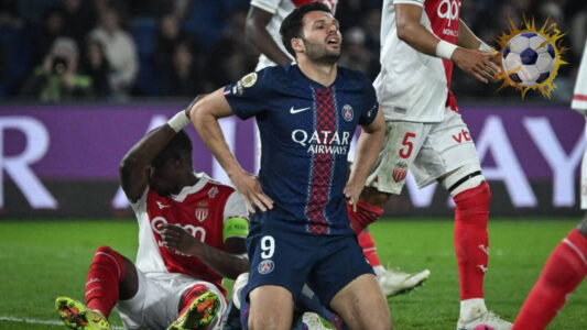 احتفالات لاعبي موناكو بالفوز على باريس سان جيرمان في الدوري الفرنسي 2026