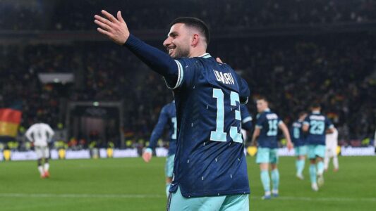 احتفال لاعبي منتخب ألمانيا بالفوز على غانا في مباراة ودية دولية 2026