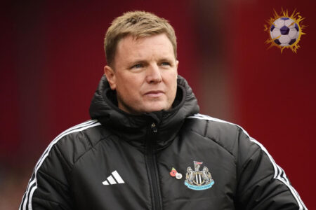 إيدي هاو يتحدث في المؤتمر الصحفي قبل مباراة نيوكاسل وبرشلونة في دوري أبطال أوروبا