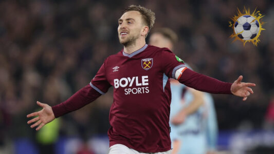 جارود بوين يحتفل بهدفه مع وست هام في كأس الاتحاد الإنجليزي