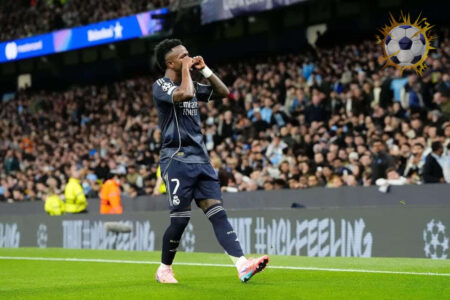 فينيسيوس جونيور يحتفل بهدفه ضد مانشستر سيتي في دوري أبطال أوروبا