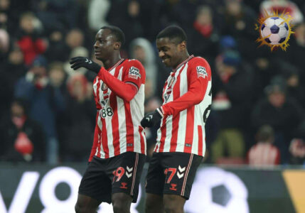 لاعبو سندرلاند وبرايتون في ملعب ستاديوم أوف لايت بالدوري الإنجليزي