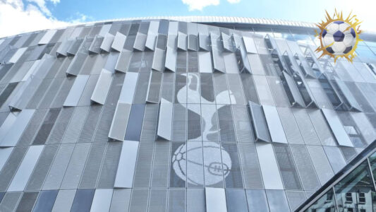 لاعبو توتنهام وكريستال بالاس في ملعب توتنهام هوتسبير خلال الدوري الإنجليزي 2026