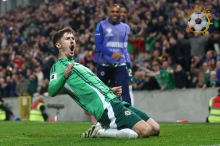 تراي هيوم قائد منتخب أيرلندا الشمالية يتحدث عن مواجهة إيطاليا في ملحق كأس العالم 2026