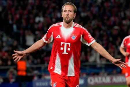 هاري كين يحتفل بهدفه في مرمى باريس سان جيرمان بدوري أبطال أوروبا