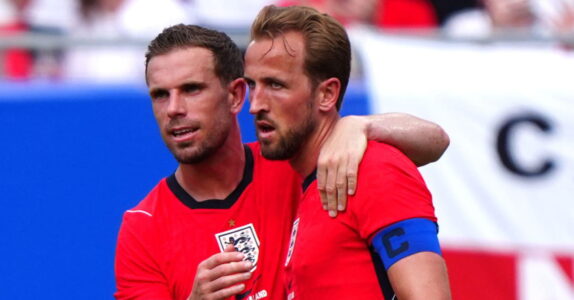 هاري كين يحتفل بهدفه في مباراة إنجلترا ونيوزيلندا الودية استعداداً لكأس العالم 2026